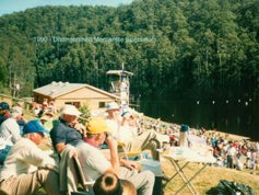 1990-spectators